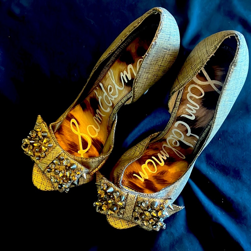 SAM EDELMAN - Spiked Pumps Size 8